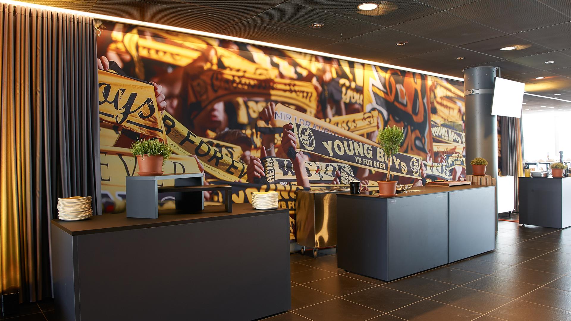 YB Lounge Header 01